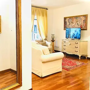 Q19 Apartment
